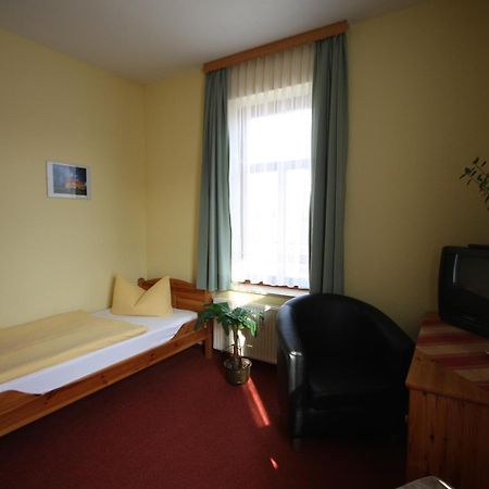 Pension Schmiedeschaenke Дрезден Номер фото