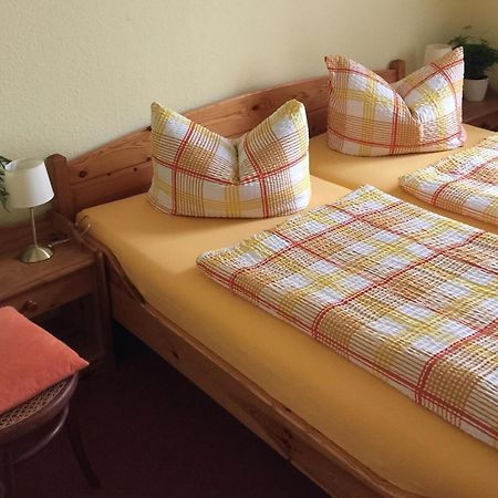 Pension Schmiedeschaenke Дрезден Номер фото